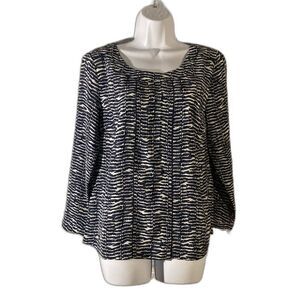 VINEYARD VINES blue white scoop neck long sleeve top 6